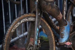 gallery Championnats du monde de cyclo-cross / De la boue, des crevaisons et Van Aert gagne à la fin