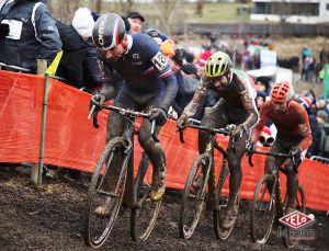 gallery Championnats du monde de cyclo-cross / De la boue, des crevaisons et Van Aert gagne à la fin