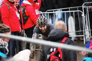 gallery Championnats du monde de cyclo-cross / De la boue, des crevaisons et Van Aert gagne à la fin