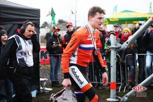 gallery Championnats du monde de cyclo-cross / De la boue, des crevaisons et Van Aert gagne à la fin