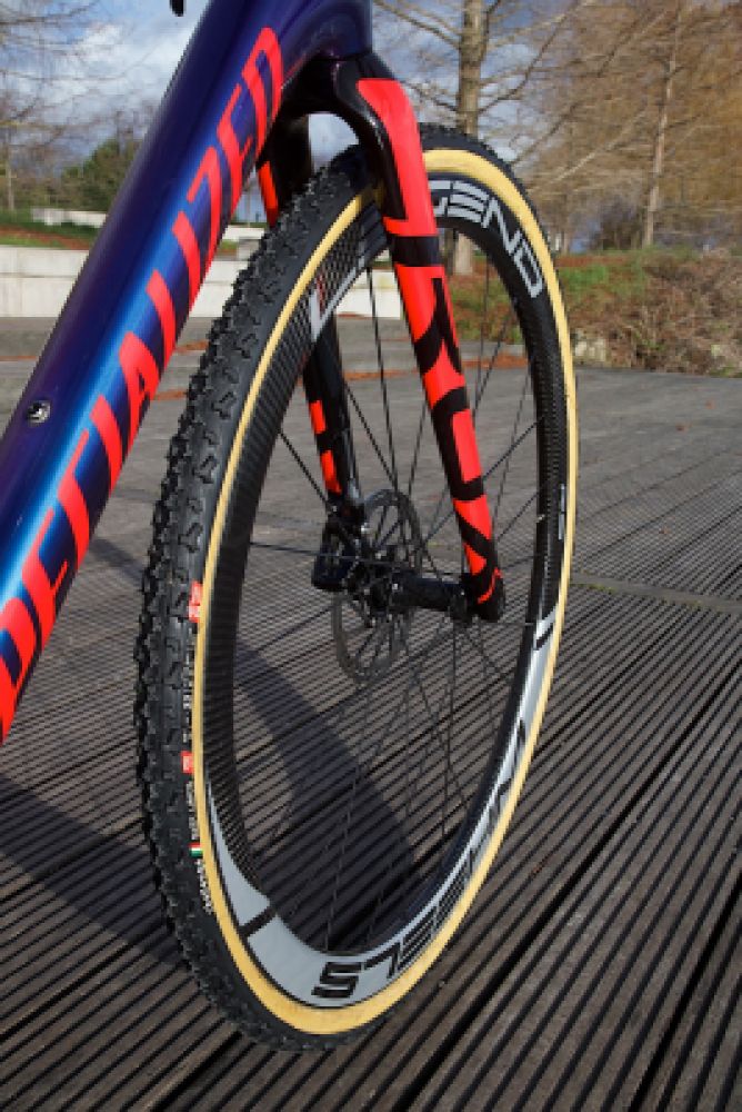 gallery Test : Legend Wheels RS III CX, la performance pour le cyclo-cross