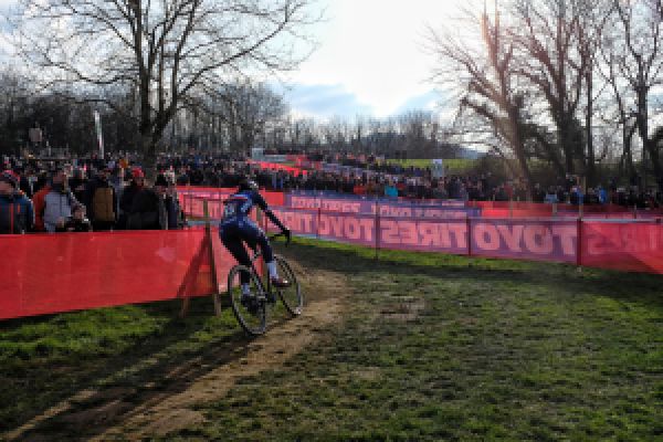 gallery CX : MVDP triomphe à Besançon